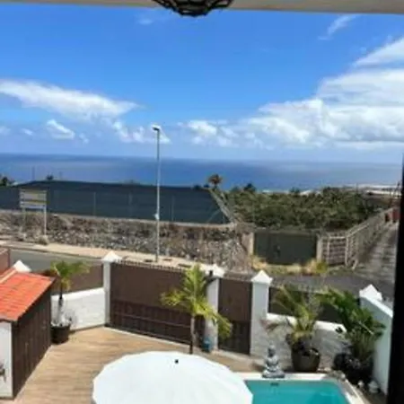 Maravilloso Chalet Con Piscina. بيت للعطل