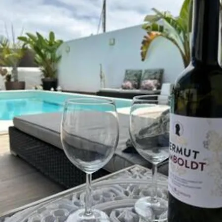 Maravilloso Chalet Con Piscina. بيت للعطل *